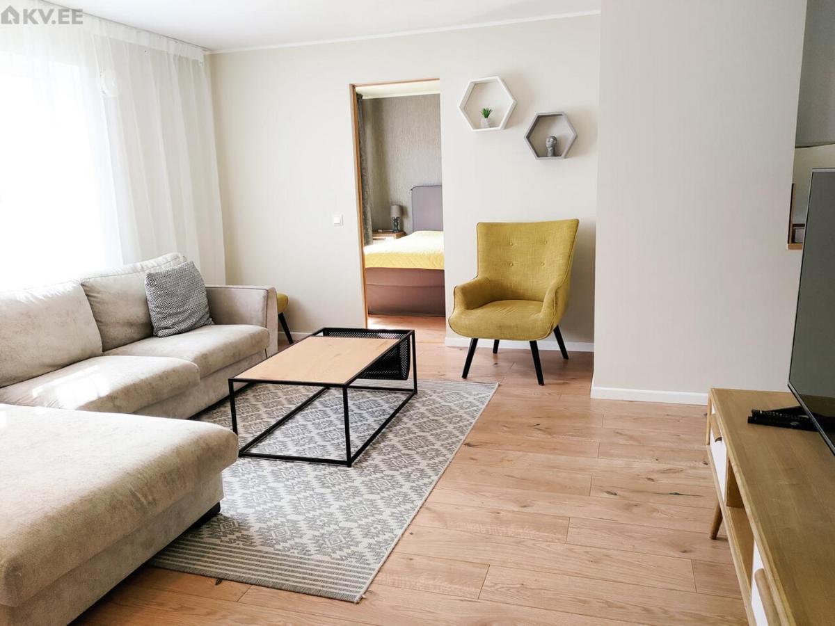 Karjamaa Apartment - Garden, Free Parking, Air Conditioning Pärnu Exterior foto